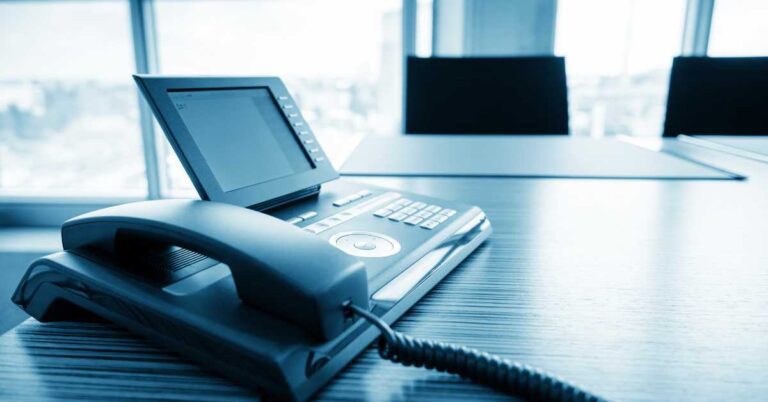 Maximizing Tech Customer Relationship Management with VoIP Systems